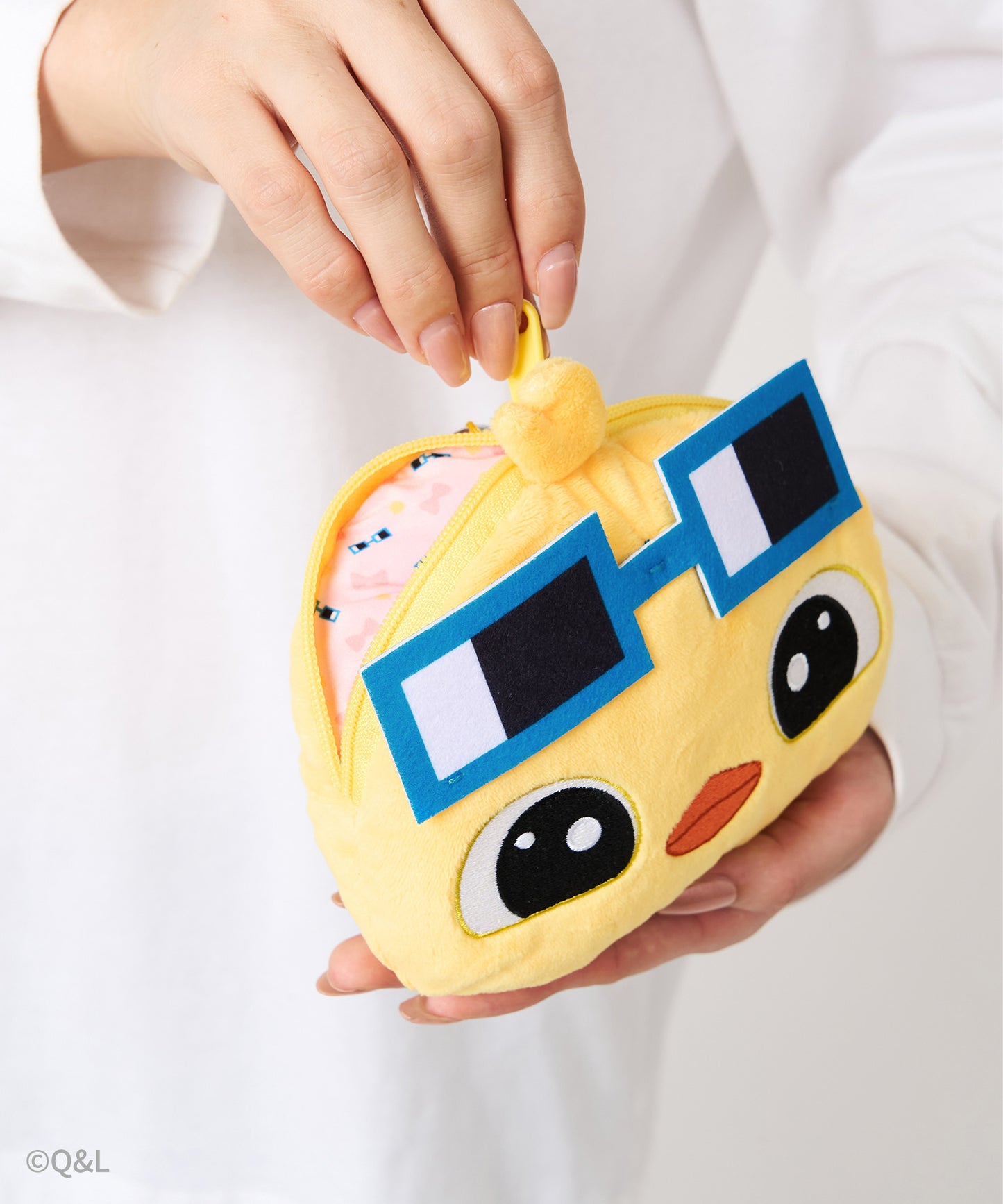 Quack and Lola/Plush pouch/Quack