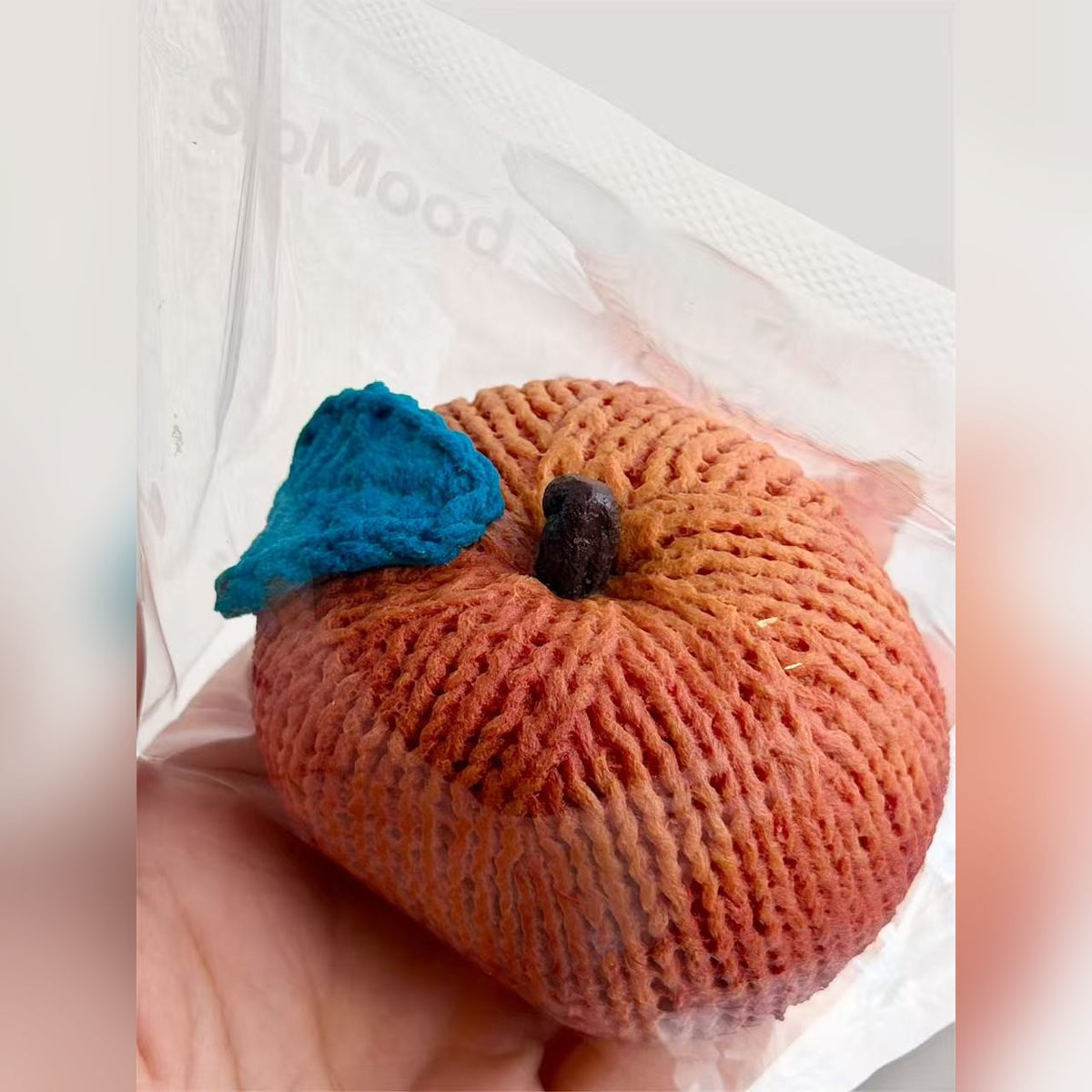 Manma Knit Apple